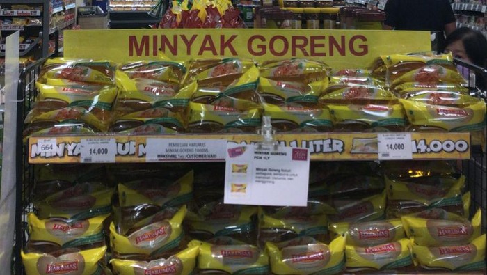 Penampakan minyak goreng Rp 14.000/liter
