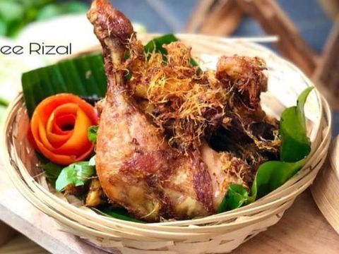 Pencinta Ayam Goreng, Ini 10 Resep Ayam Goreng yang Krenyes Gurih
