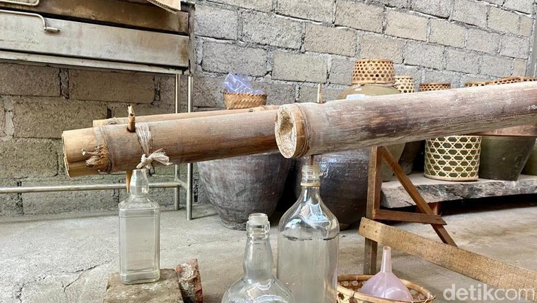 Proses pembuatan arak bali Begini Cara Pembuatan Arak Bali yang Tahan Disimpan Tahunan