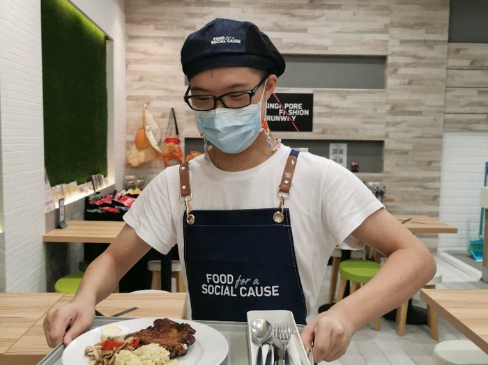 Restoran di Singapura Pekerjakan Pegawai Berkebutuhan Khusus
