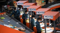 Meski demikian tingkat pertumbuhan kedua platform e-commerce tersebut pada tahun ini terbilang jauh lebih lambat daripada tahun-tahun sebelumnya. Foto: Dok. Xinhua/Zhang Tao