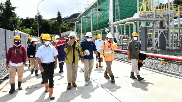 Wamenkeu Cek PLTP Dieng, Titip Pesan Ini Wakil Menteri Keuangan, Suahasil Nazara, mengapresiasi PT Geo Dipa Energi (Persero) dalam upaya meyediakan energi listrik yang bersumber dari energi baru terbarukan (EBT). Hal tersebut disampaikan Suahasil dalam kunjungannya ke PLTP Small Scale Dieng 10 MW, Sabtu (13/11).