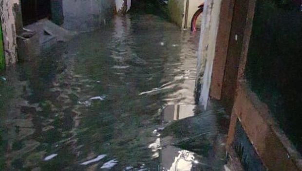 banjir di surabaya