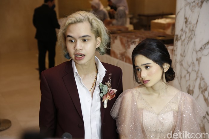 Dul Jaelani dan Tissa Biani Dul Jaelani dan Tissa Biani