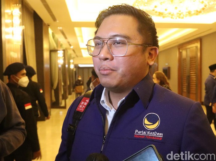 Ketua DPD NasDem Kota Bandung Rendiana Awangga