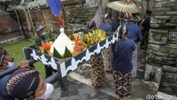 Sebelum masa pandemi, biasanya tradisi Nawu Sendang seliran dimeriahkan oleh kirab budaya Ambengan Ageng dari Balai Desa Jagalan menuju pelataran Masjid Agung di komplek Makam Raja-raja Mataram Kotagede, Bantul, Yogyakarta. Dengan menerapkan protokol kesehatan dan mencegah kerumunan warga, maka rangkaian kirab ditiadakan.