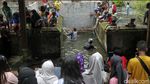 Melihat Tradisi Nawu Sendang di Makam Raja Mataram
