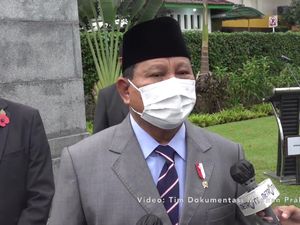 Prabowo Hadiri Remembrance Sunday di TPU Menteng Pulo Bersama Dubes Inggris