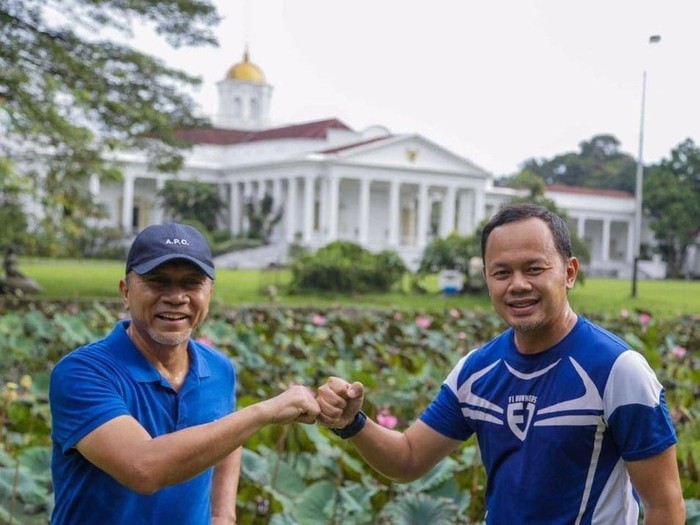 Momen Zulkifli Hasan dan Bima Arya olahraga bareng di Kebun Raya Bogor
