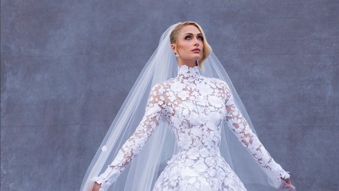 Paris Hilton Gaun pengantin Paris Hilton terinspirasi dari Grace Kelly.