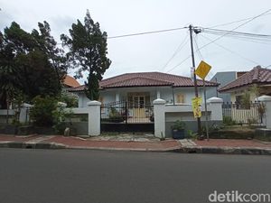 Ternyata Ini Alasan Rumah Peninggalan Belanda Punya 2 Kamar di Depan