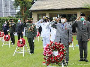 Hormat Prabowo di Peringatan Remembrance Sunday