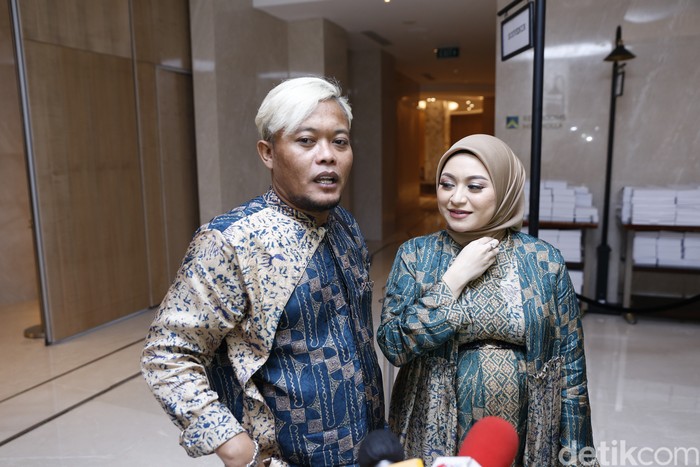 Sule dan Natalie Holscher