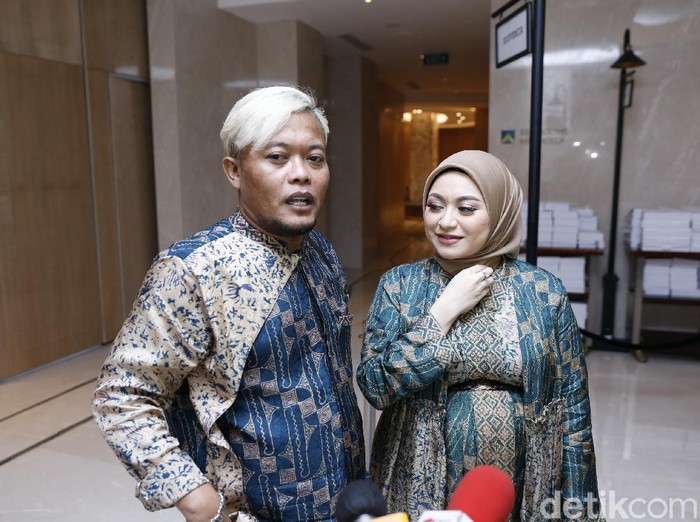 Sule dan Natalie Holscher