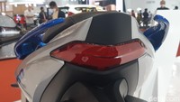 Lampu belakang juga sudah dibenamkan LED Tailight. Foto: Ridwan Arifin