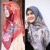 Saat mengenakan hijab motif, Larissa Chou tampil dengan hijab motif bunga warna merah. Henny Rahman mengenakan hijab yang motif bunga terletak dipinggiran hijab dan membentuk hijabnya menjadi syari menutupi bagian dada. Foto: Dok. Instagram @larissachou & @hennyyrahman.