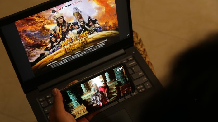 Angling Dharma di MAXstream