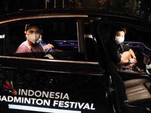 Mewah! Greysia Polii-Apriani Rahayu Dijemput BMW Seri 7 Seharga Rp 1,8 M