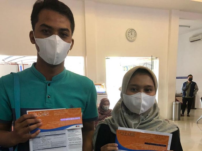 Dosen hingga Dokter Bisa Naik Kereta Jarak Jauh Gratis