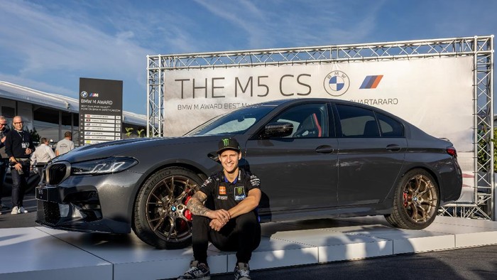 Fabio Quartararo Dapat Hadiah BMW M5 CS