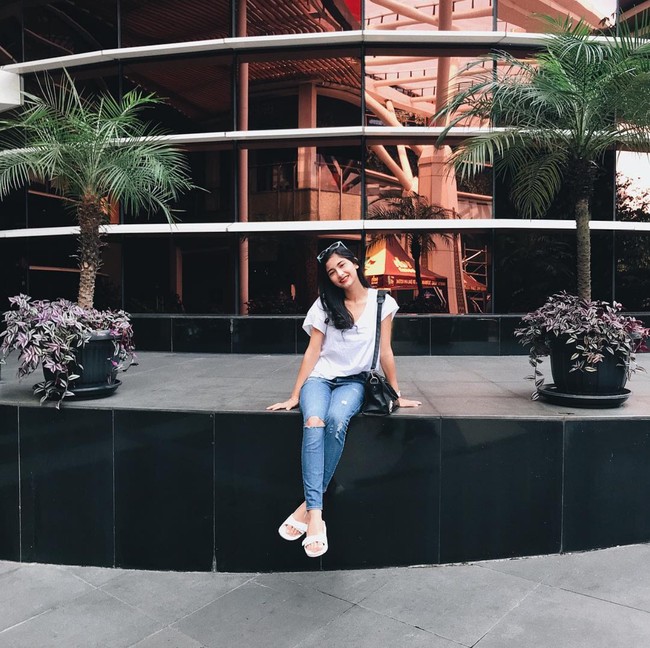 Tak hanya itu saja, Faye juga menegaskan bahwa dirinya tak pernah memblokir akun milik Vanessa seperti yang dituduhkan padanya. Faye juga meminta agar netizen jangan mudah percaya dengan kabar yang belum jelas kebenarannya. Foto: Instagram/@fayenicolee_