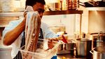 10 Potret Budiono Sukim, WNI yang Gabung MasterChef The Professionals UK