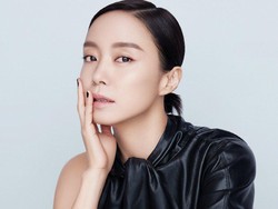 Profil Jeon Do-yeon Pemain Crash Course in Romance yang Dikritik Tua