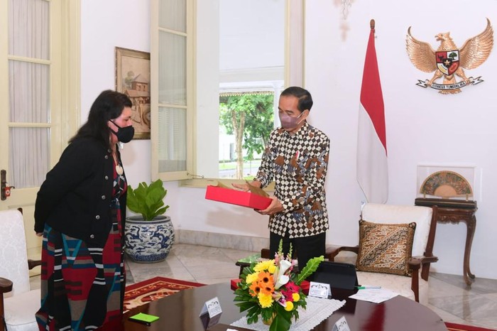 Jokowi bertemu Menlu Selandia Baru Nanaia Mahuta (Foto: Muchlis Jr - Biro Pers Sekretariat Presiden) Jokowi bertemu Menlu Selandia Baru Nanaia Mahuta (Foto: Muchlis Jr - Biro Pers Sekretariat Presiden)