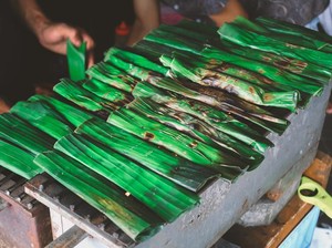 Kocak! Netizen Sebut Bisa Beli Otak-otak Tanpa Mikir adalah Ciri Orang Kaya