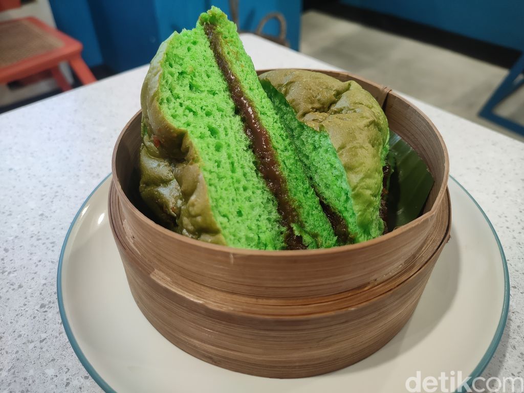Kong Kow Coffee & Eatery: Ada Emie dan Lontong Sayur yang Autentik