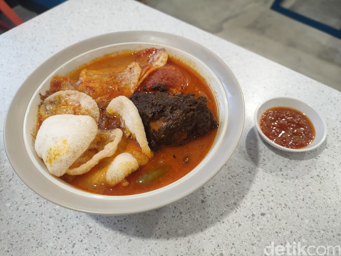 Kong Kow Coffee & Eatery: Ada Emie dan Lontong Sayur yang Autentik