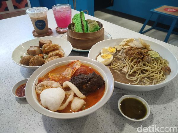 Ada Roti Kukus hingga Lontong Sayur Medan di Kafe Kekinian