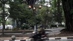 Lampu Taman di Luar Balai Kota Bandung Telah Diperbaiki