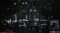 Lampu taman yang lokasinya di Jalan Merdeka ini sudah diperbaiki dan kembali menyala.