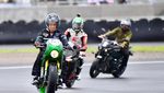 Ini Penampakan Helm Jokowi yang Ditenteng saat Foto Bareng Pebalap MotoGP