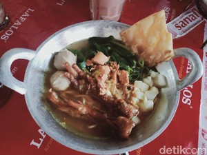 Sensasi Makan Mie Ayam Wajan Mini yang Tetap Hangat hingga Suapan Terakhir