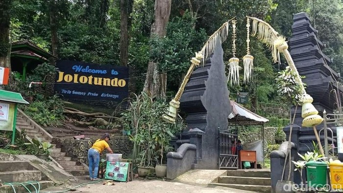 petirtaan jolotundo