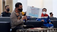 Kepala Stasiun Meteorologi Kelas III Tunggul Wulung Cilacap BMKG, Taruna Mona Rachman, memberi penjelasan lebih rinci terkait sambaran petir tersebut. Taruna mengatakan ada dua sambaran petir yang diketahui dari alat pendeteksi petir di Banjarnegara. Dua sambaran petir tersebut, lanjut dia terjadi antara pukul 18.00 hingga 19.00 WIB. Sedangkan sambaran petir terdekat dari lokasi kejadian terjadi pada pukul 18.47.27 WIB.