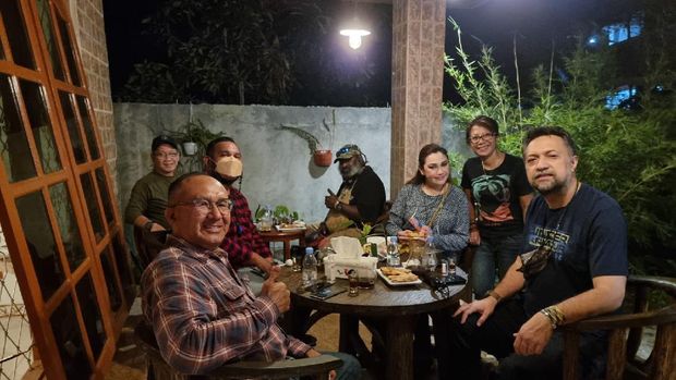Rumah Kopi milik Rini S. Danudjaja di Timika
