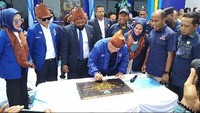Sedikitnya ada 40 ton beras yang diperuntukkan bagi warga  kurang mampu untuk memenuhi kebutuhan kehidupan sehari- hari.