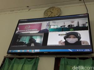 Nani Sianida Dituntut 18 Tahun Bui, Ayah Korban: Terlalu Ringan