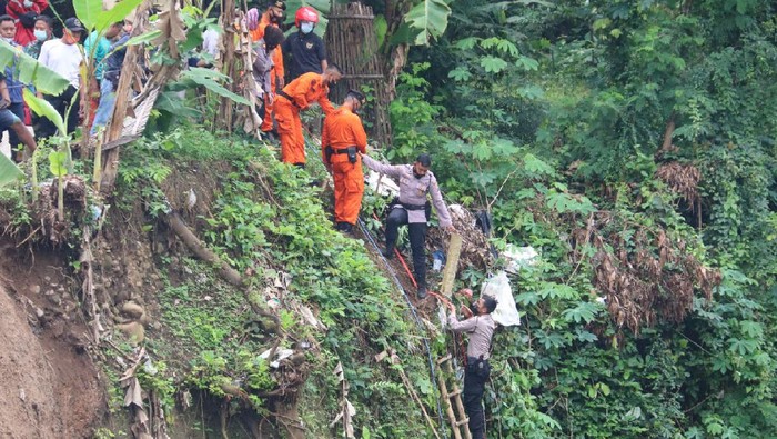 Talut ambrol di Karanganyar, 15/11/2021