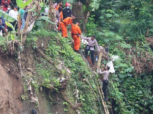 Pekerja Tertimbun Talut Longsor di Karanganyar Ditemukan Tewas
