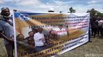 Potret Warga Tembagapura Demo Minta Saham Freeport 4 Persen