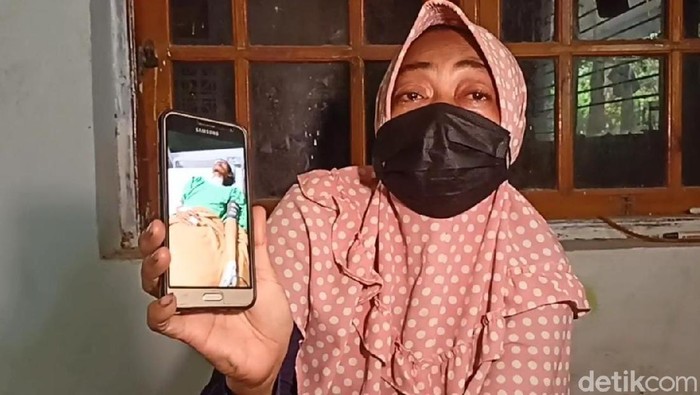 Warga Majalengka dibacok geng motor saat tiduran di depan kios