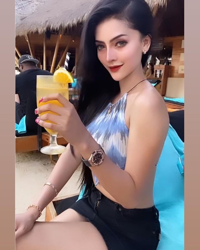 Angel Love Angel Love, Asisten Pribadi Hotman Paris yang Baru