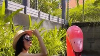 Angel Love, aspri cantik terbaru Hotman Paris. Ia kerap mendampingi Hotman Paris saat syuting dan makan di restoran. Foto: Instagram @hi__geminiku
