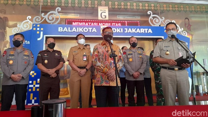 Anies-Kapolda Metro Teken Komitmen Pencegahan Pungli, Mahfud Md Hadir