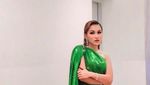 Muach! Ciuman Ivan Gunawan untuk Ayu Ting Ting