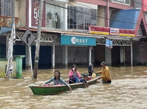 Banjir Sintang Kalbar Sudah 4 Pekan, Ini Penyebab dan Kondisi Terbarunya
